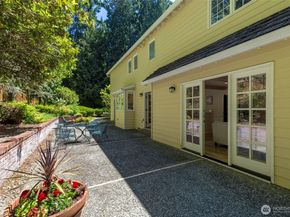 11750 NE 36th Place, Bellevue WA 98005