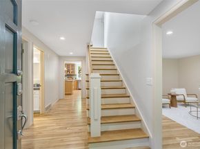11750 NE 36th Place, Bellevue WA 98005