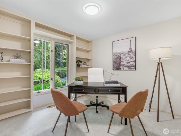 11750 NE 36th Place, Bellevue WA 98005