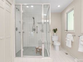 11750 NE 36th Place, Bellevue WA 98005