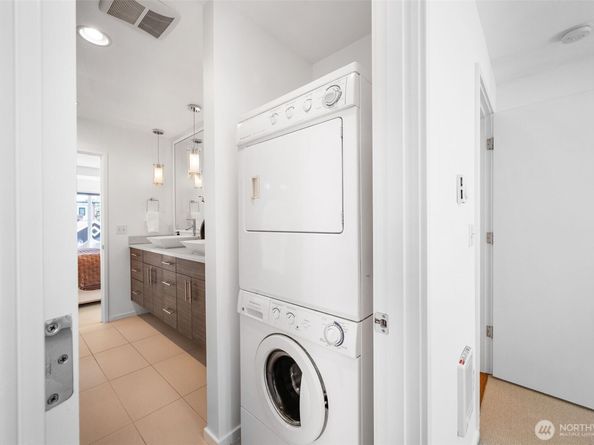 203 20th Avenue E, Seattle WA 98112