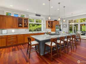 8418 SE 44th Street, Mercer Island WA 98040