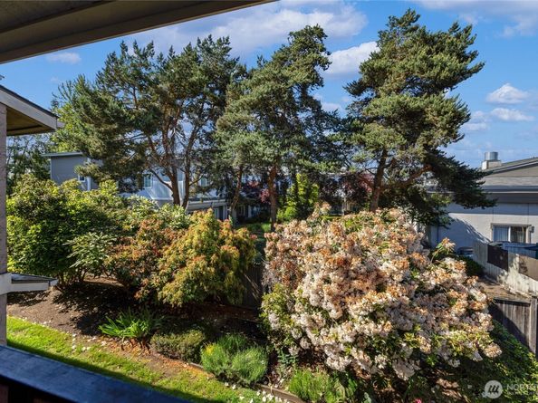 20110 60th Avenue W F26, Lynnwood WA 98036