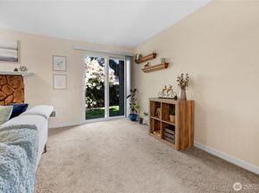 20110 60th Avenue W F26, Lynnwood WA 98036