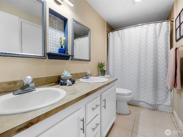 20110 60th Avenue W F26, Lynnwood WA 98036