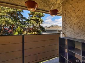 20110 60th Avenue W F26, Lynnwood WA 98036