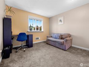 20110 60th Avenue W F26, Lynnwood WA 98036