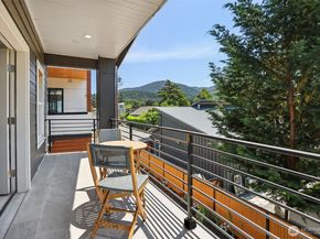 125 1st Avenue NW, Issaquah WA 98027