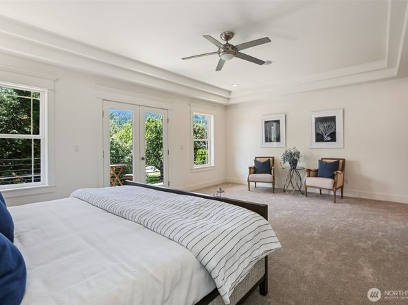 125 1st Avenue NW, Issaquah WA 98027