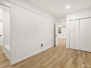 125 1st Avenue NW, Issaquah WA 98027