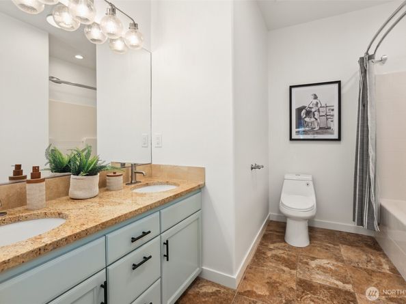 125 1st Avenue NW, Issaquah WA 98027
