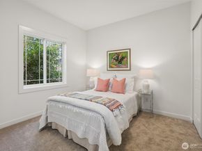 125 1st Avenue NW, Issaquah WA 98027