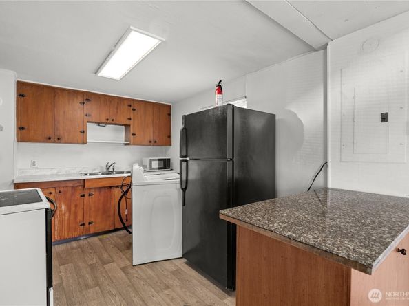 4222 S spencer Street, Seattle WA 98118