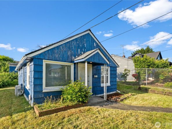 4222 S spencer Street, Seattle WA 98118