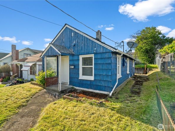 4222 S spencer Street, Seattle WA 98118