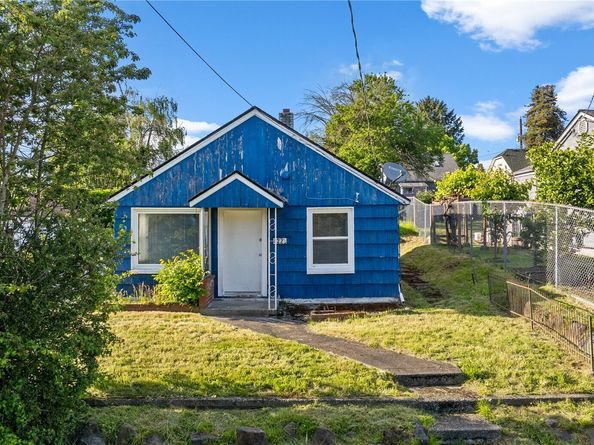 4222 S spencer Street, Seattle WA 98118