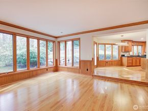 13799 NE 32 Place NE, Bellevue WA 98005