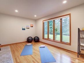 13799 NE 32 Place NE, Bellevue WA 98005