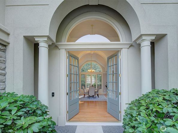13799 NE 32 Place NE, Bellevue WA 98005