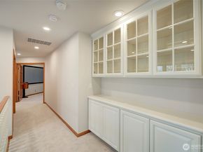 13799 NE 32 Place NE, Bellevue WA 98005
