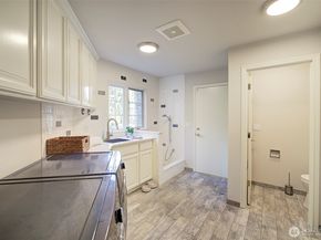 13799 NE 32 Place NE, Bellevue WA 98005