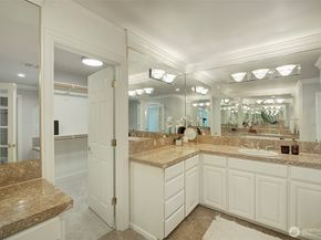 13799 NE 32 Place NE, Bellevue WA 98005