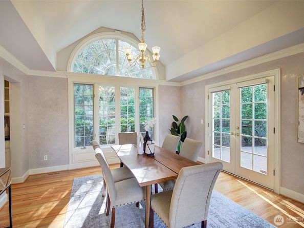 13799 NE 32 Place NE, Bellevue WA 98005