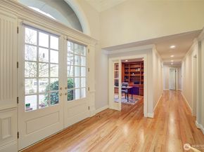 13799 NE 32 Place NE, Bellevue WA 98005