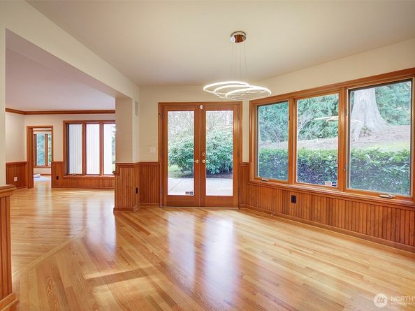 13799 NE 32 Place NE, Bellevue WA 98005