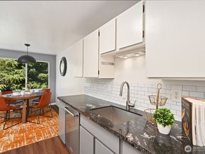 7021 Sand Point Wy B319, Seattle WA 98115