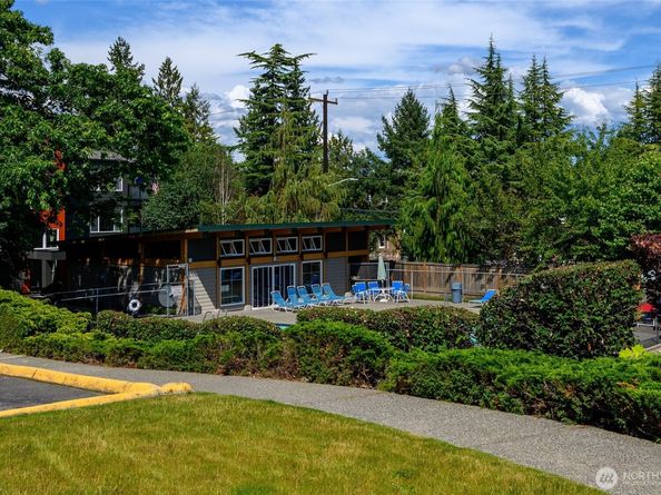 7021 Sand Point Wy B319, Seattle WA 98115