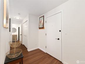 7021 Sand Point Wy B319, Seattle WA 98115