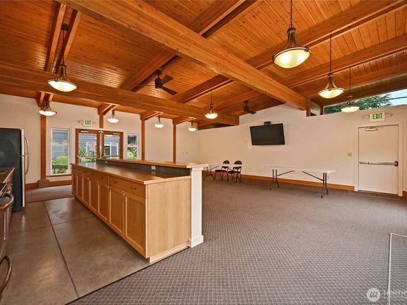 7021 Sand Point Wy B319, Seattle WA 98115