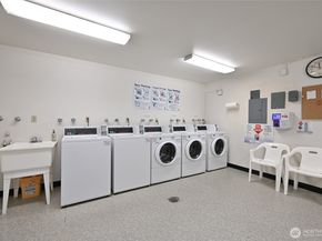 7021 Sand Point Wy B319, Seattle WA 98115