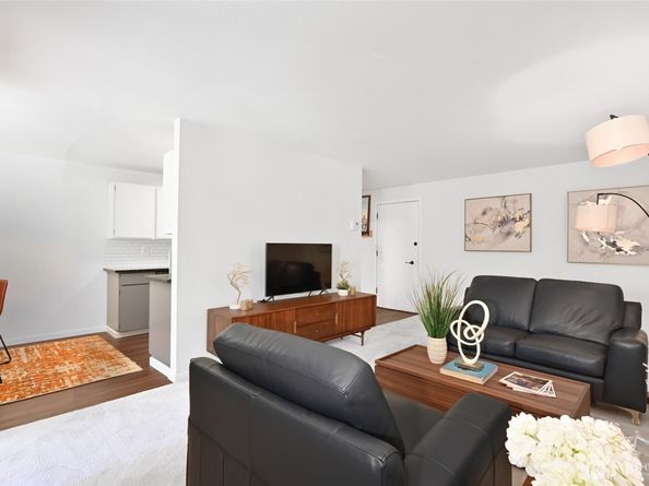 7021 Sand Point Wy B319, Seattle WA 98115