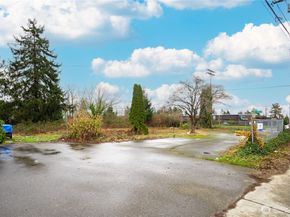 20254 108th Avenue SE, Kent WA 98031