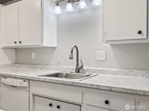13041 12th Avenue SW, Burien WA 98146