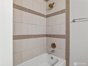 13041 12th Avenue SW, Burien WA 98146