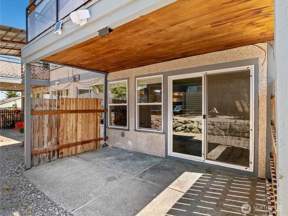 13041 12th Avenue SW, Burien WA 98146