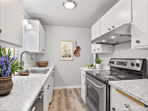 13041 12th Avenue SW, Burien WA 98146