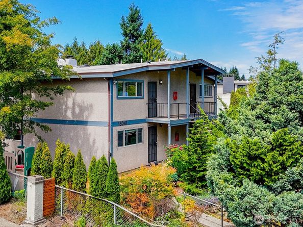 13041 12th Avenue SW, Burien WA 98146