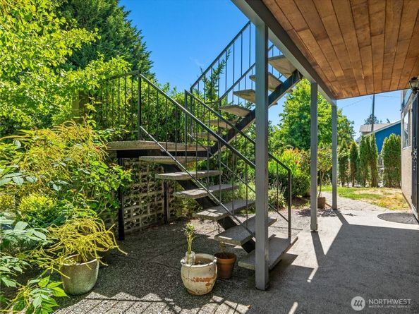 13041 12th Avenue SW, Burien WA 98146