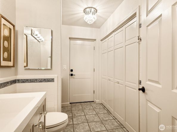19507 NE 162nd Street, Woodinville WA 98077