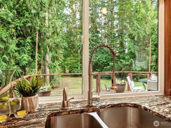 19507 NE 162nd Street, Woodinville WA 98077