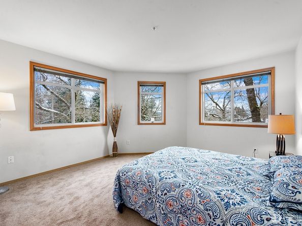 9517 35th Avenue NE 2A, Seattle WA 98115