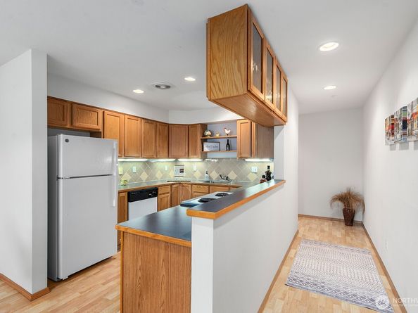 9517 35th Avenue NE 2A, Seattle WA 98115