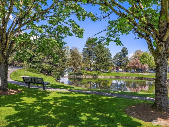23609 51st Avenue S 10, Kent WA 98032