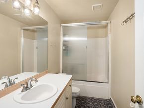23609 51st Avenue S 10, Kent WA 98032