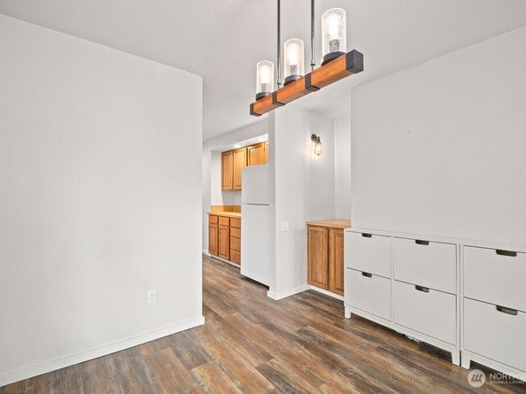 132 Summit Avenue N C1, Kent WA 98030