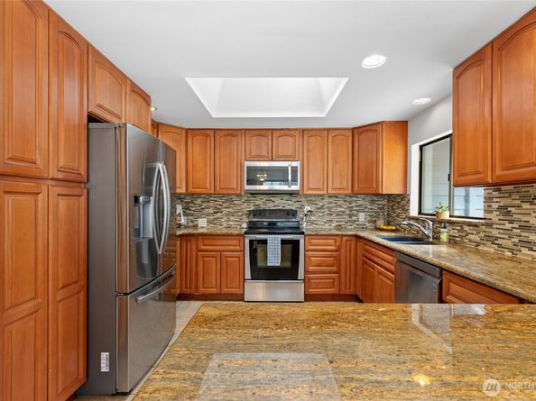 10438 NE 116th Street, Kirkland WA 98034